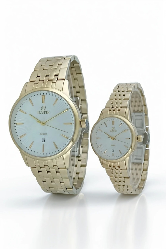 ساعت مچی ست داتیس با بند فلزی رنگ طلایی و صفحه سفید و قفل پروانه ای