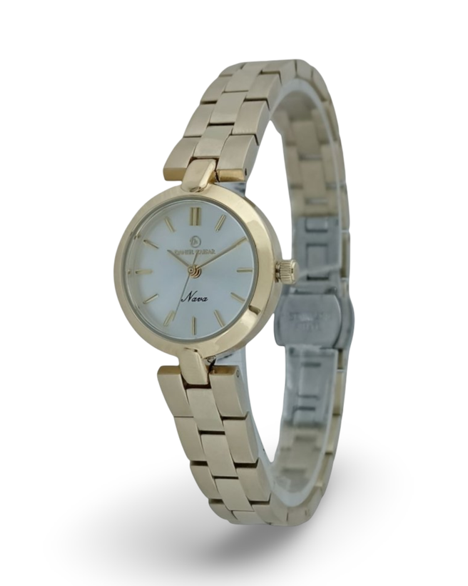 ساعت زنانه ظریف دنیل سزار با بند فلزی طلایی رنگ و صفحه روشن و خوانا