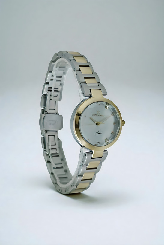 ساعت مچی زنانه دنیل سزار بند فلزی دو رنگ طلایی استیل صفحه روشن نگین دار