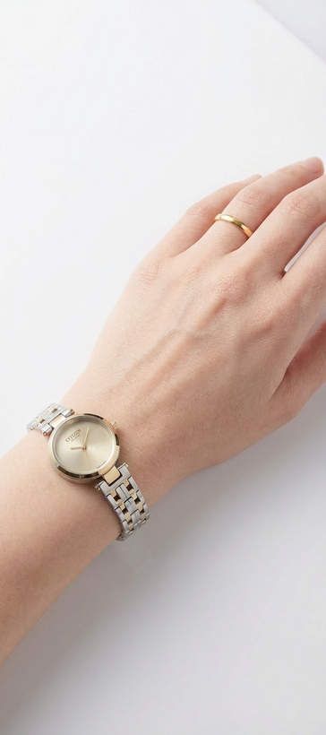 ساعت خاص زنانه بند فلزی