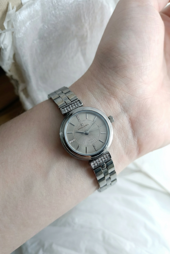 ساعت اصل زنانه با قیمت اقتصادی و طراحی لوکس