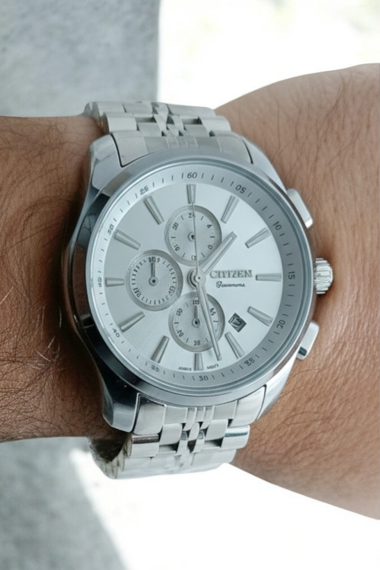 ساعت مچی مردانه سیتیزن با بدنه رنگ استیل و صفحه روشن