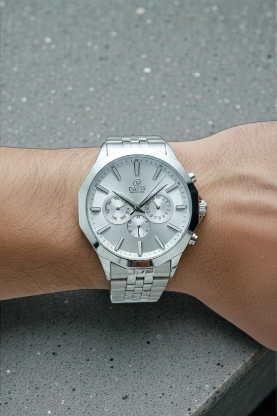 ساعت مچی مردانه داتیس با بند فلزی خاص و جدید با رنگ استیل و صفحه سیلور