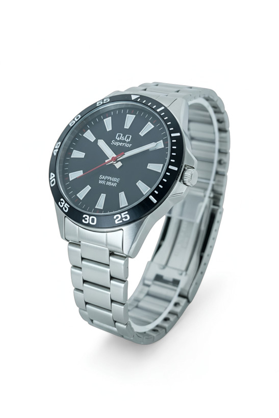 ساعت شب نما دار و ضد آب مردانه کیو اند کیو با شیشه سافایر ضد خش