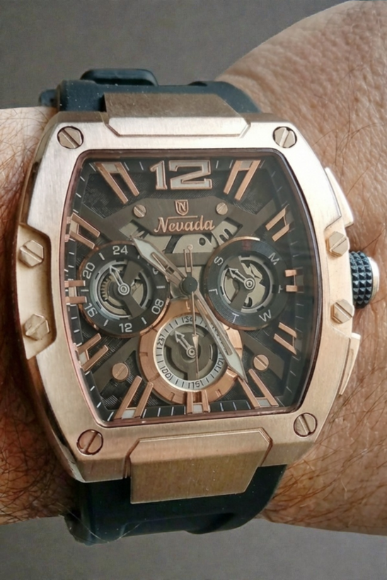 ساعت مردانه اسپرت نوادا با بند رابر مشکی و قاب رزگلد