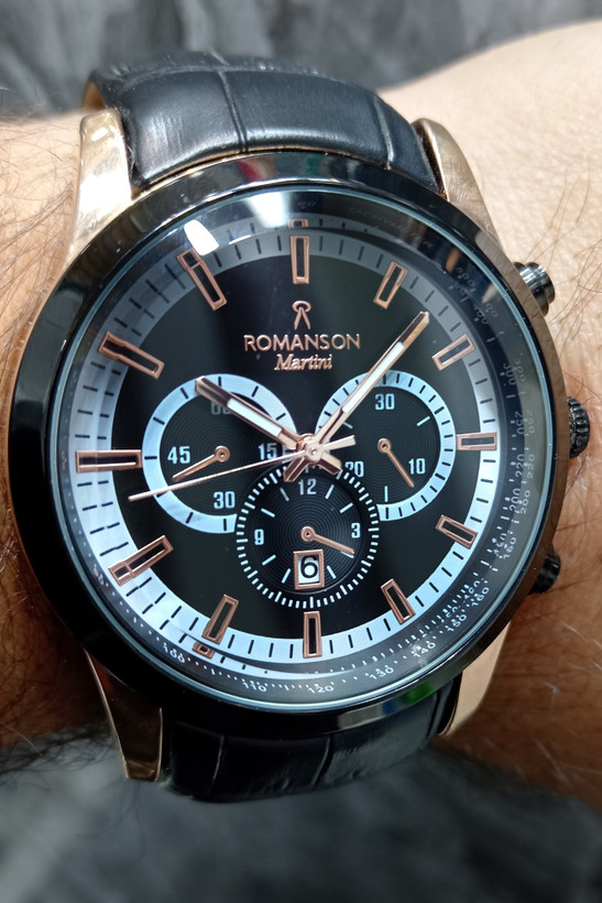 ساعت مچی طرح سه موتوره مردانه با بند چرم مشکی و قاب رزگلد